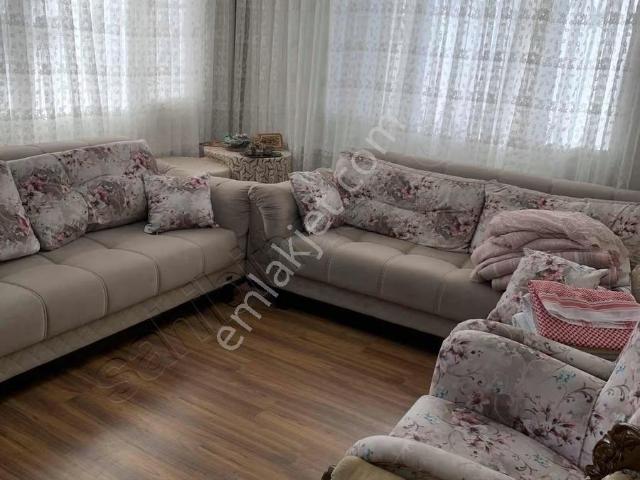 Tire Koca Emlak'tan Satılık 3+1 Doğalgazlı Daire