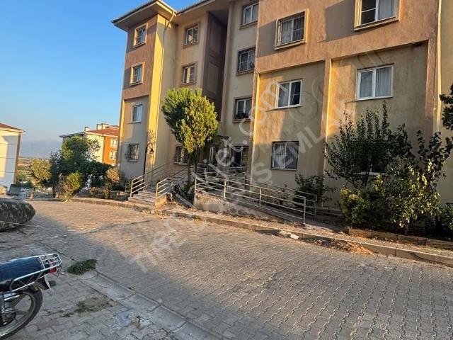 Tire Toki'de Satılık 2+1 Daire, Kiracılı, 85m²