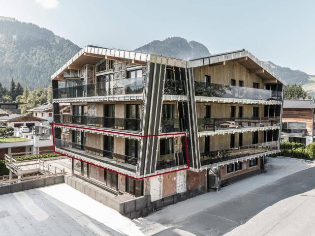 TIROLERHOF 4 Zimmer mit 50 m² Balkon | Blick auf den Hahnenkamm | Sauna | PROVISIONSFREI & HAUPTWOHNSITZ
