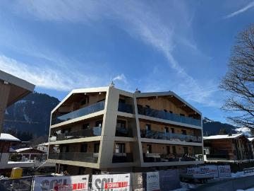 TIROLERHOF 4 Zimmer mit Balkon & Terrasse auf 2 Etagen | Erstbezug & Provisionsfrei!