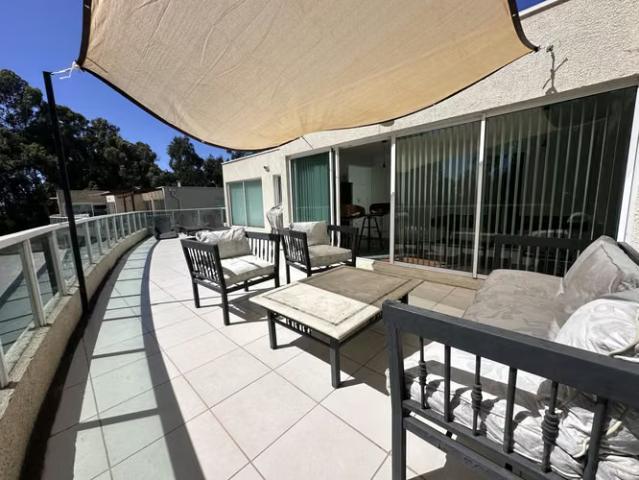 Titanium propiedades vende amplio penthouse en santo domingo, valparaíso | 4 dormitorios por 8000.00 en Santo Domingo
