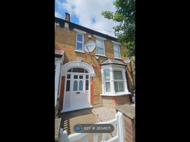 Titchfield Road, Enfield EN3, 3 bed terraced house to rent, £2,100 pcm | PrimeLocation