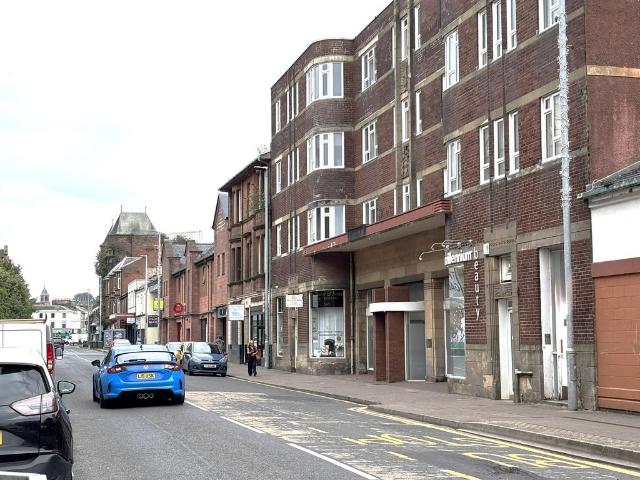 Titchfield Street, Kilmarnock KA1 2 bed flat to rent £795 pcm £183 pw