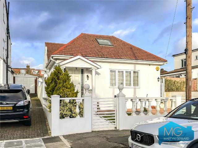 Tithe Walk, London NW7, 5 bed detached house to rent, £3,750 pcm | PrimeLocation