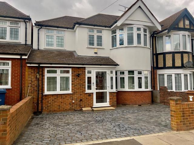Tithe Farm Avenue, Harrow HA2 5 bed semi detached house to rent £3,500 pcm £808 pw