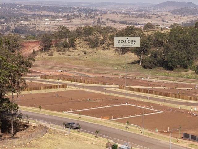 Titled 705m2 Allotment + Ready to Build On