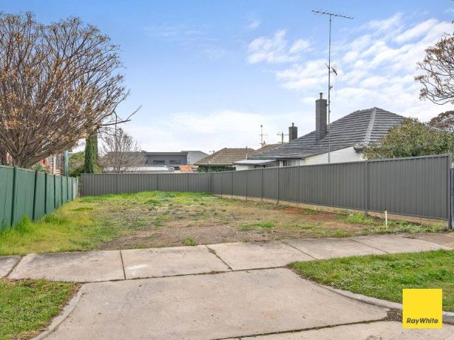 Titled Lot in Kennington| Ready to Build