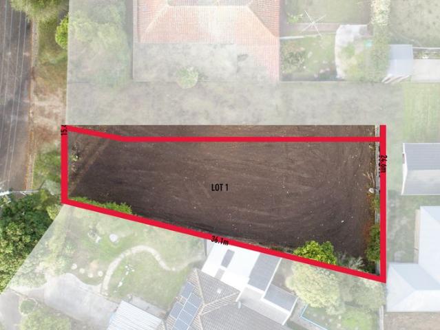 20 Cheryl Crescent, Belmont Empty Block with Approved Plans for Two Townhouses!