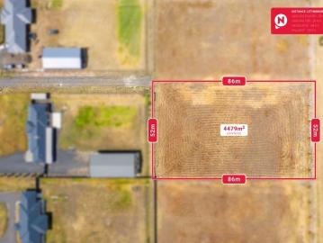 TITLED LAND! Country Lifestyle in Lethbridge 4479m2
