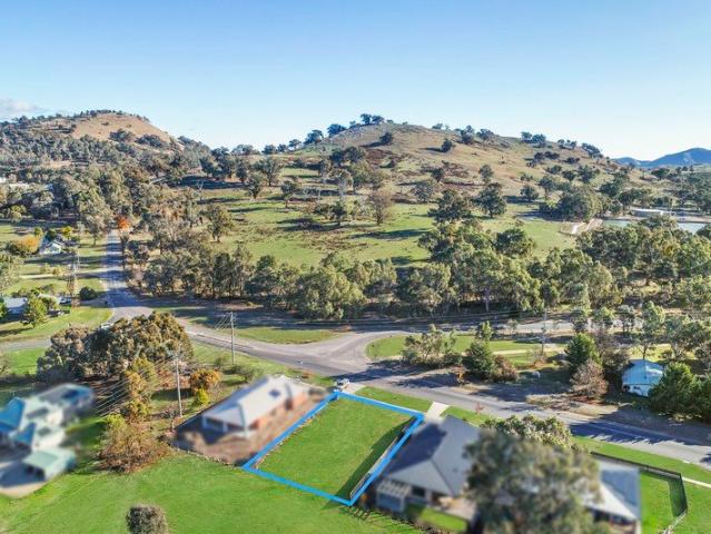 TITLED READY TO BUILD IN A GROWING LOCATION