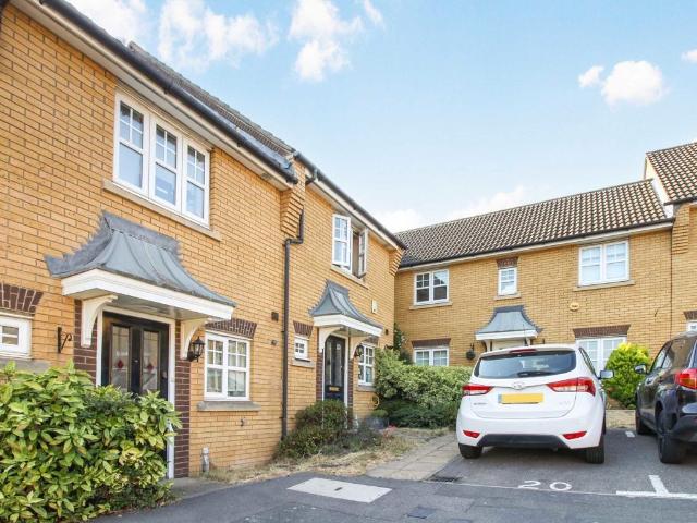 Tiverton Way, Mill Hill NW7, 2 bed property to rent, £2,000 pcm | PrimeLocation