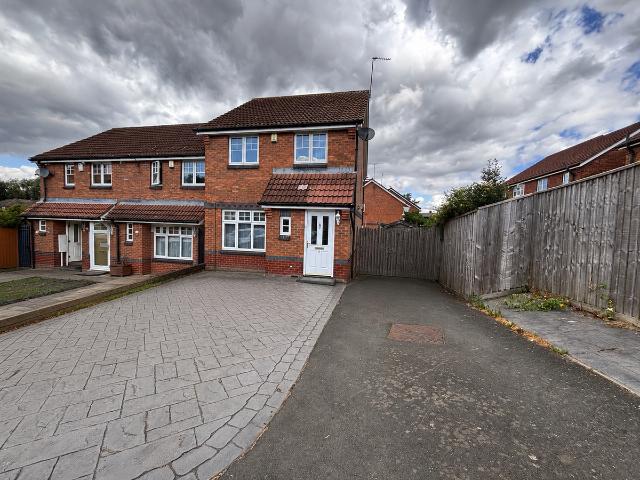 Tiverton Drive, West Bromwich B71, 3 bed property to rent, £1,250 pcm | PrimeLocation