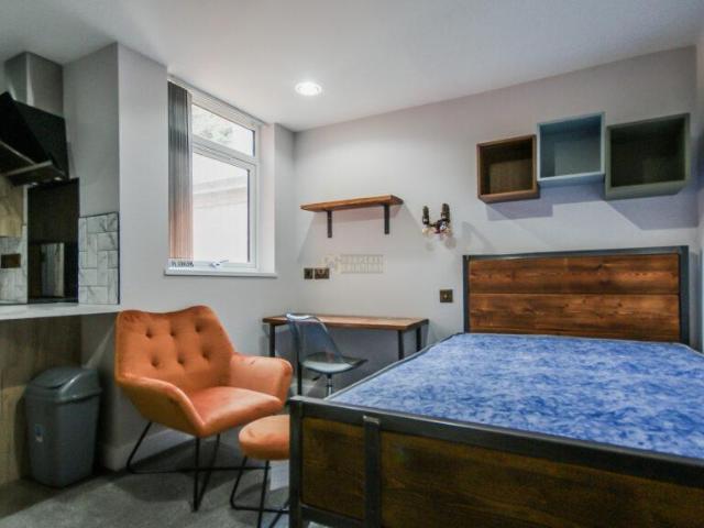 Tiverton Road, Birmingham B29 Studio to rent £885 pcm £204 pw