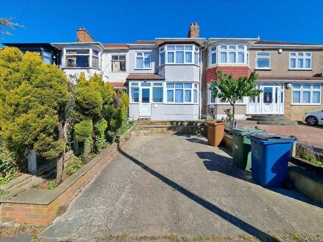 Tiverton Road, Edgware HA8, 4 bed terraced house to rent, £2,700 pcm | PrimeLocation