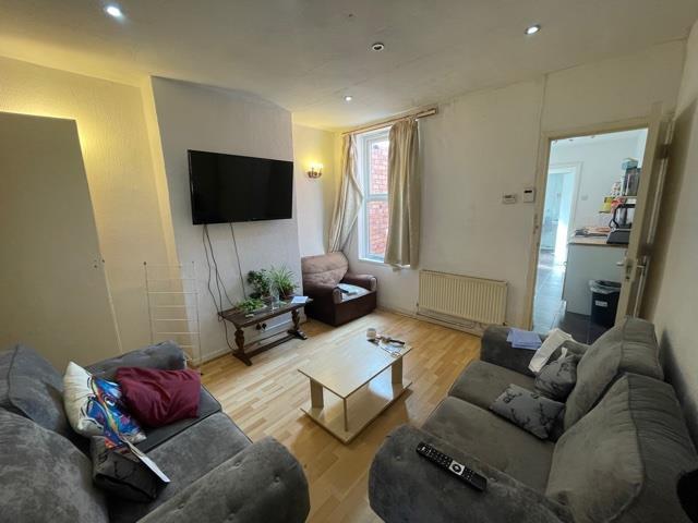 Tiverton Road, Selly Oak, Birmingham 3 bed terraced house to rent £1,451 pcm £335 pw