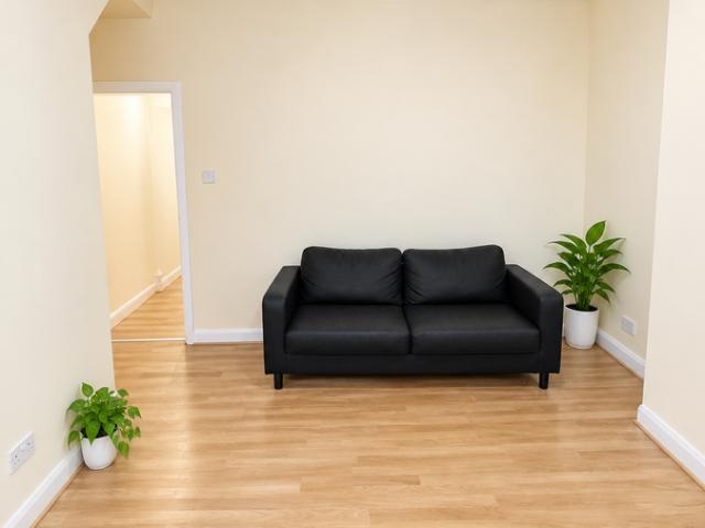 Tivoli Road, London SE27, 3 bed semi detached house to rent, £2,600 pcm | PrimeLocation