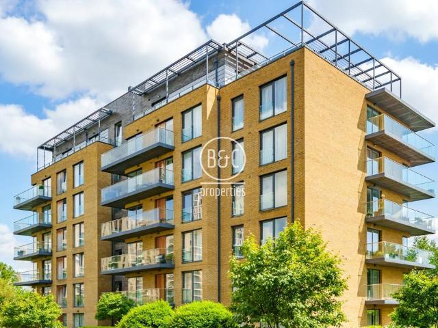 Tizzard Grove, London, SE3 2 bed apartment to rent £2,400 pcm £554 pw