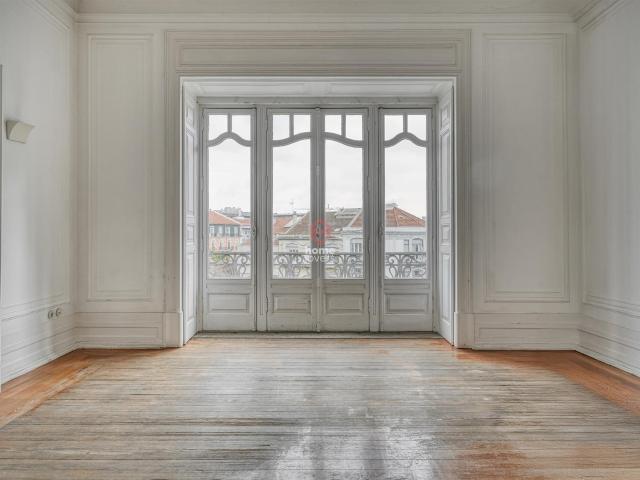 To Buy T5 | Lisboa | Santo António 270m² Santo António