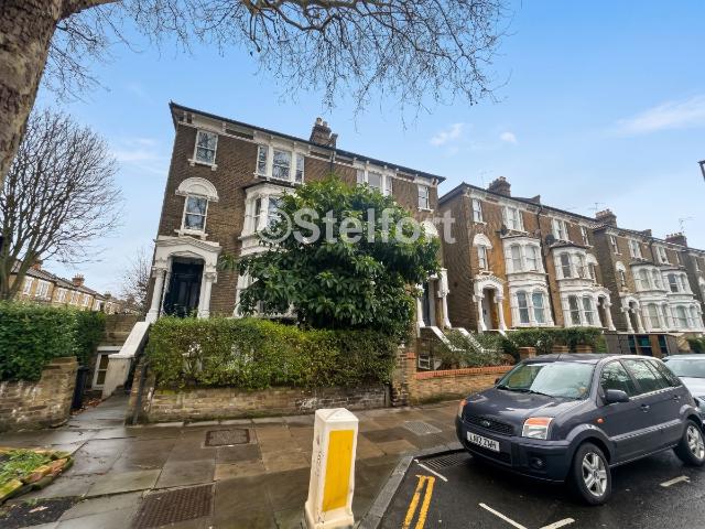 To Let 3 bedroom Flat, Hillmarton Road, London, N7 £685 pw