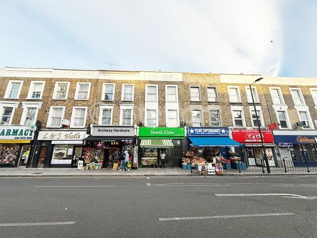 To Let 3 bedroom Flat, Junction Road, London N19 £3,000 pcm