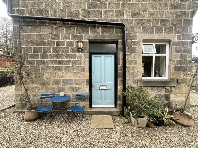 To Let 1 Throstle Nest Villas, Horsforth, Leeds Lets Live Leeds