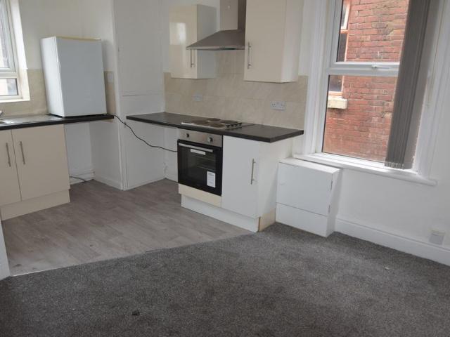 To Let 1 Bed Flat