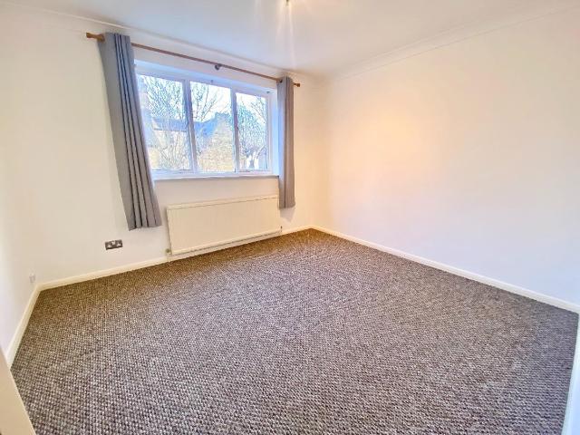 To Let 1 bedroom Flat, Chippinghouse Road, Nether Edge, Sheffield, S7 1DQ £775 pcm