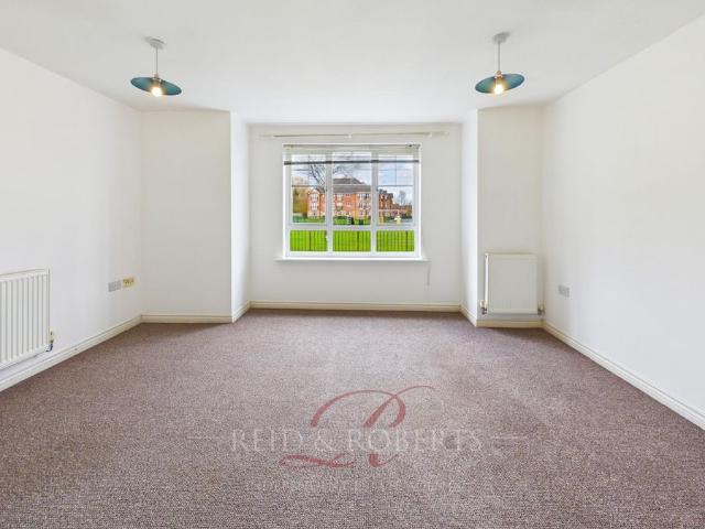To Let 2 Bed Flat Purpose Built Lamberton Drive, Brymbo, Wrexham £825 pcm