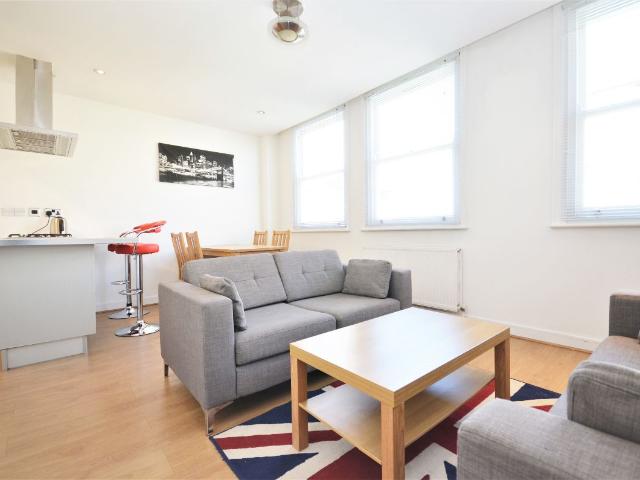 To Let 2 bedroom Flat, Frampton Street, Edgware Road NW8 8NA £2,800 pcm