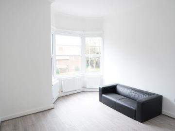 To Let: 2 Bedroom Flat Yarm Lane, Queen’s Park, Stockton on Tees, TS18 1EW