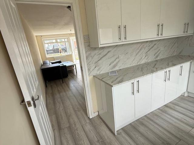 To Let – 2 Bedroom House at Baberton Mains Park