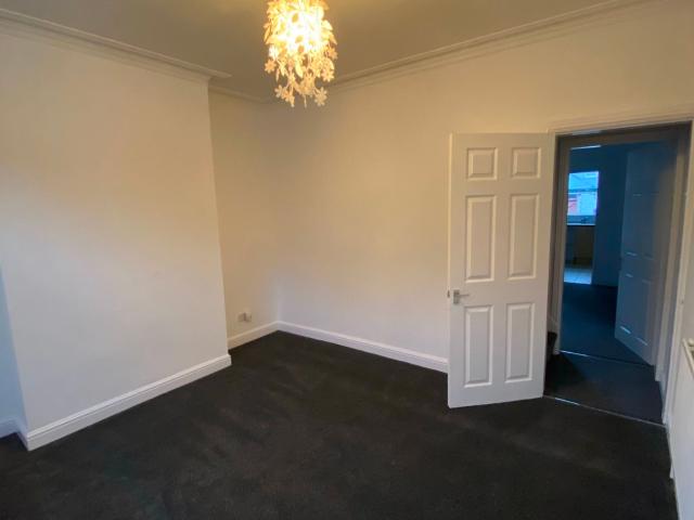 To Let 2 bedroom Terraced house, Apley Road, Hyde Park, Doncaster £750 pcm