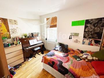 To Let 4 bedroom Flat, St. Pancras Way, London NW1 £1,275 pw