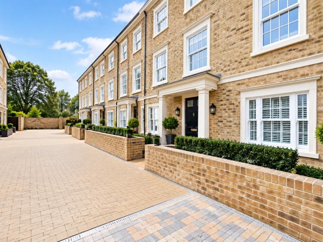To Let 4 bedroom Terraced house, Palladian Gardens, Chiswick £8,000 pcm