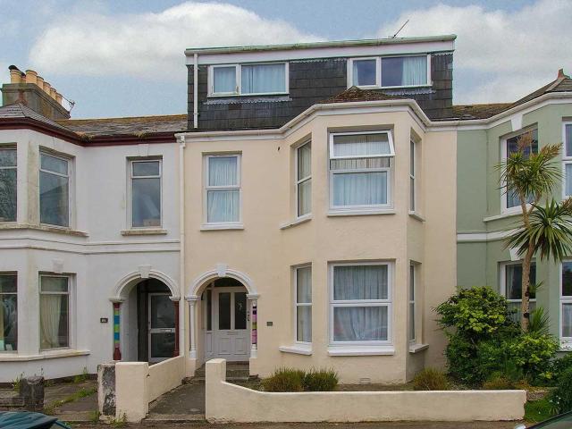 To Let 8 Bed House