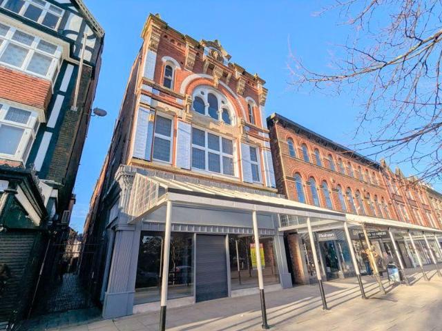 To Let Craft Court, Southport Town. 1 bed flat to rent £775 pcm £179 pw