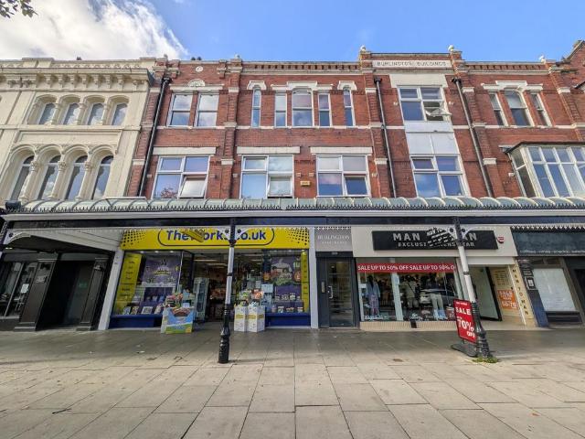 To Let Burlington Apartments, Lord. 1 bed flat to rent £650 pcm £150 pw