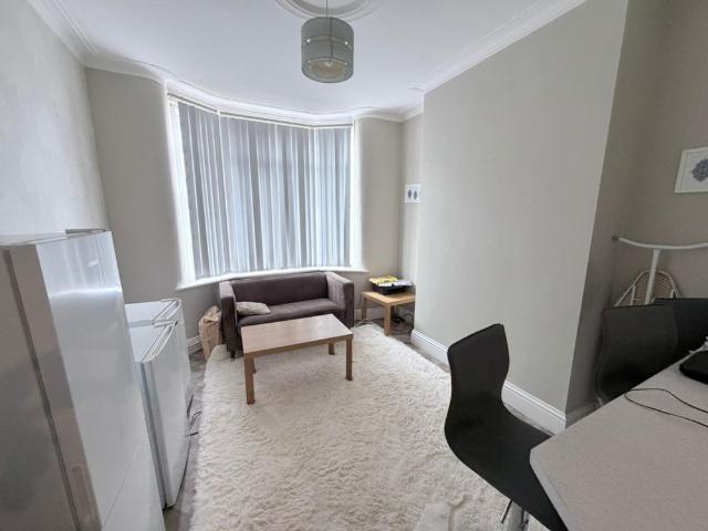 To Let: Gresham Road, Middlesbrough TS1 4LS