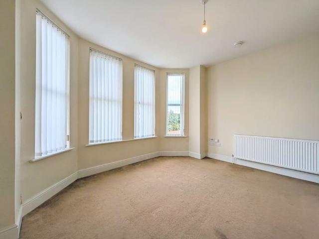 To Let – Knowsley Road, Southport – Two Bedroom First Floor Apt