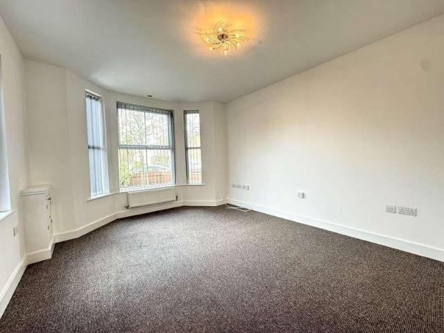 To Let Hampton Road, Southport, Merseyside, Pr Two Bed Semi, PR8