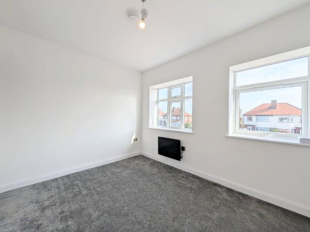 To Let – Heathfield Road, Ainsdale, PR8 – One Bed First Floor Apt