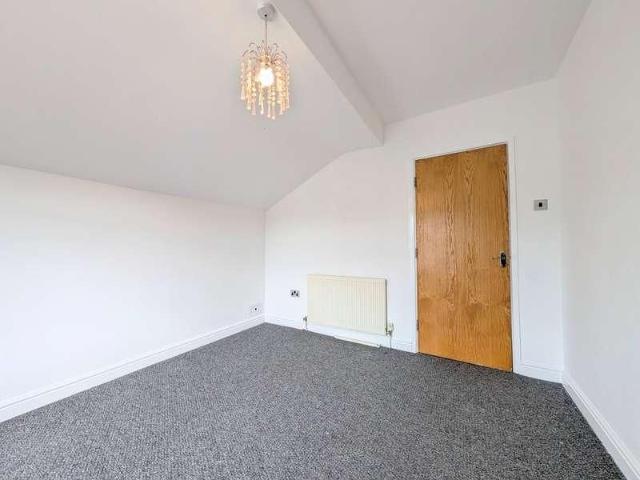 To Let Irving Street, Southport Top Floor Two Bed Apt, PR9