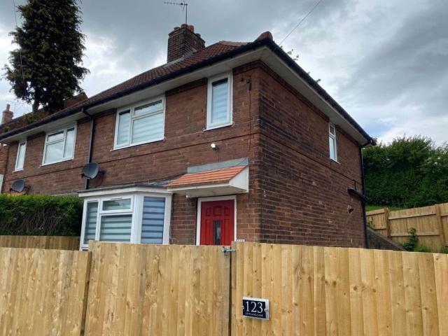 To Let Outgang Lane, Bramley, Lets Live Leeds
