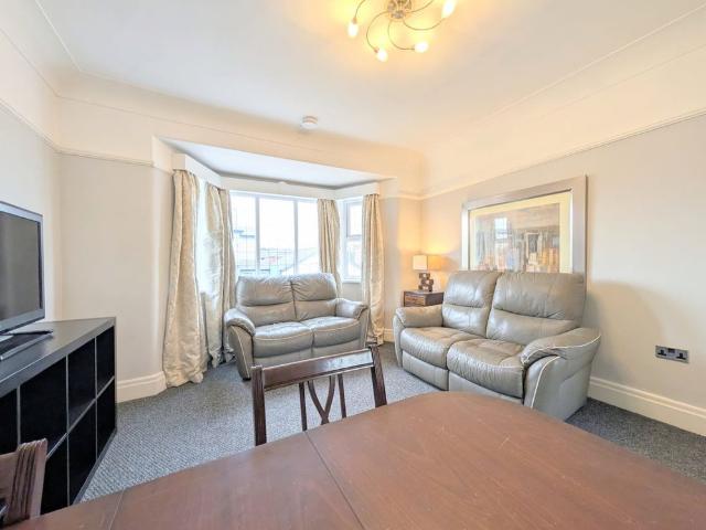 To Let – Leyland Road, Southport, PR9 – Two Bedroom Fully Furnished Apt