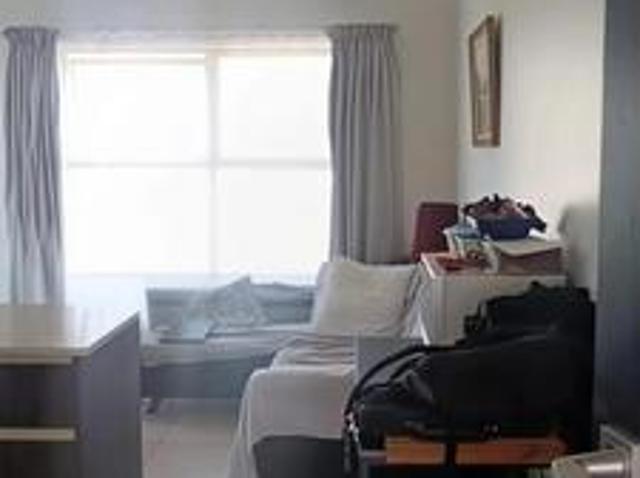 to let: modern one bedroom apartment.