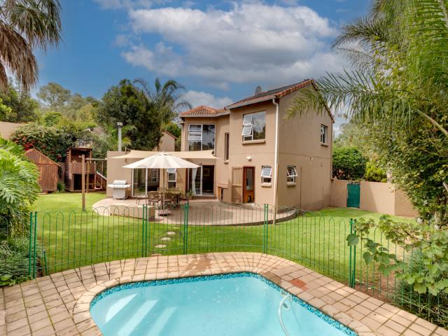 To Let: Stunning Double Storey 3 Bedroom Cluster Home with Modern Amenities