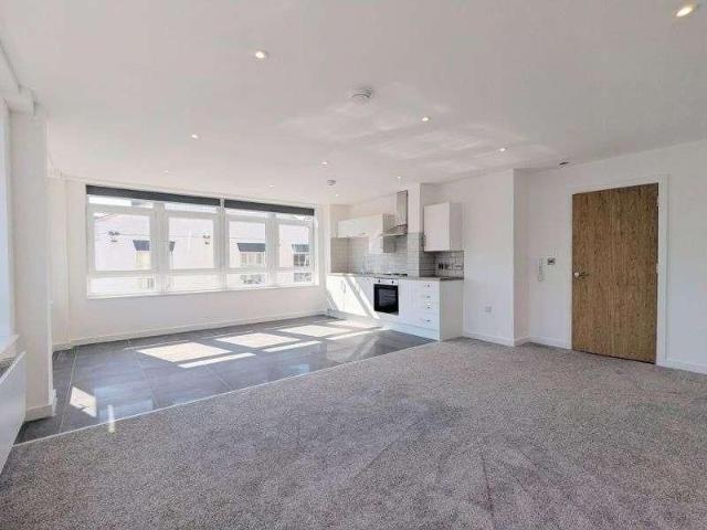 To Let Queen Anne House, Queen Anne Street, Southport One Bedroom Apt, PR8