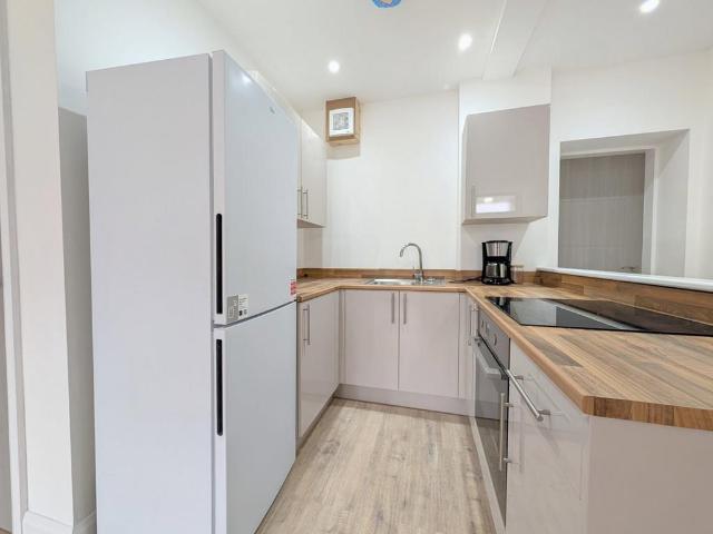To Let Ranelagh Drive, Ainsdale. 1 bed ground floor flat to rent £725 pcm £167 pw