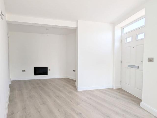 To Let – Ranelagh Drive, Ainsdale, PR8 – One Bed Ground Floor Apt