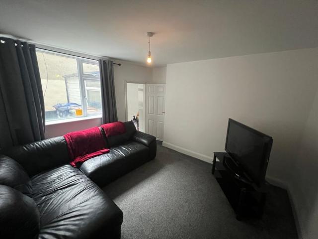 To Let: Redcar Road, Guisborough, North Yorkshire, TS14 6HR